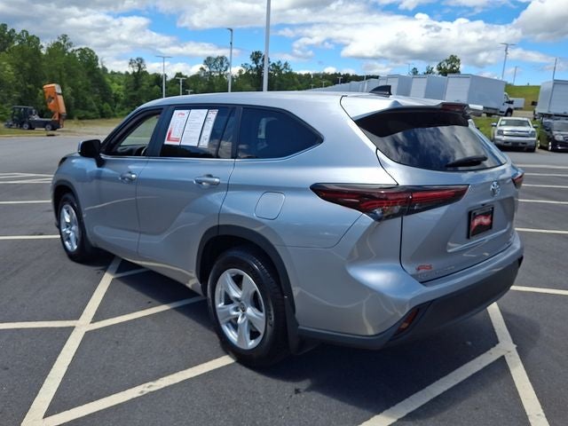 2024 Toyota Highlander LE
