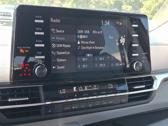 2024 Toyota Sienna XLE 8 Passenger