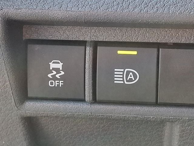 2024 Toyota Sienna XLE 8 Passenger