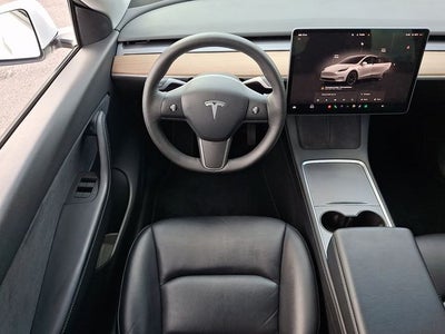 2022 Tesla Model Y Long Range Dual Motor All-Wheel Drive