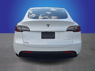 2022 Tesla Model Y Long Range Dual Motor All-Wheel Drive