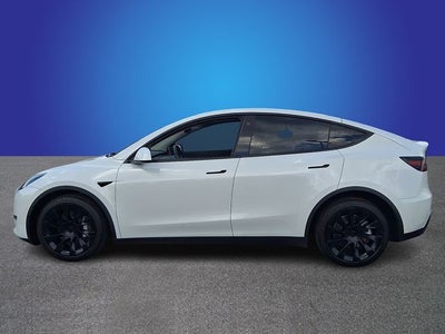2022 Tesla Model Y Long Range Dual Motor All-Wheel Drive